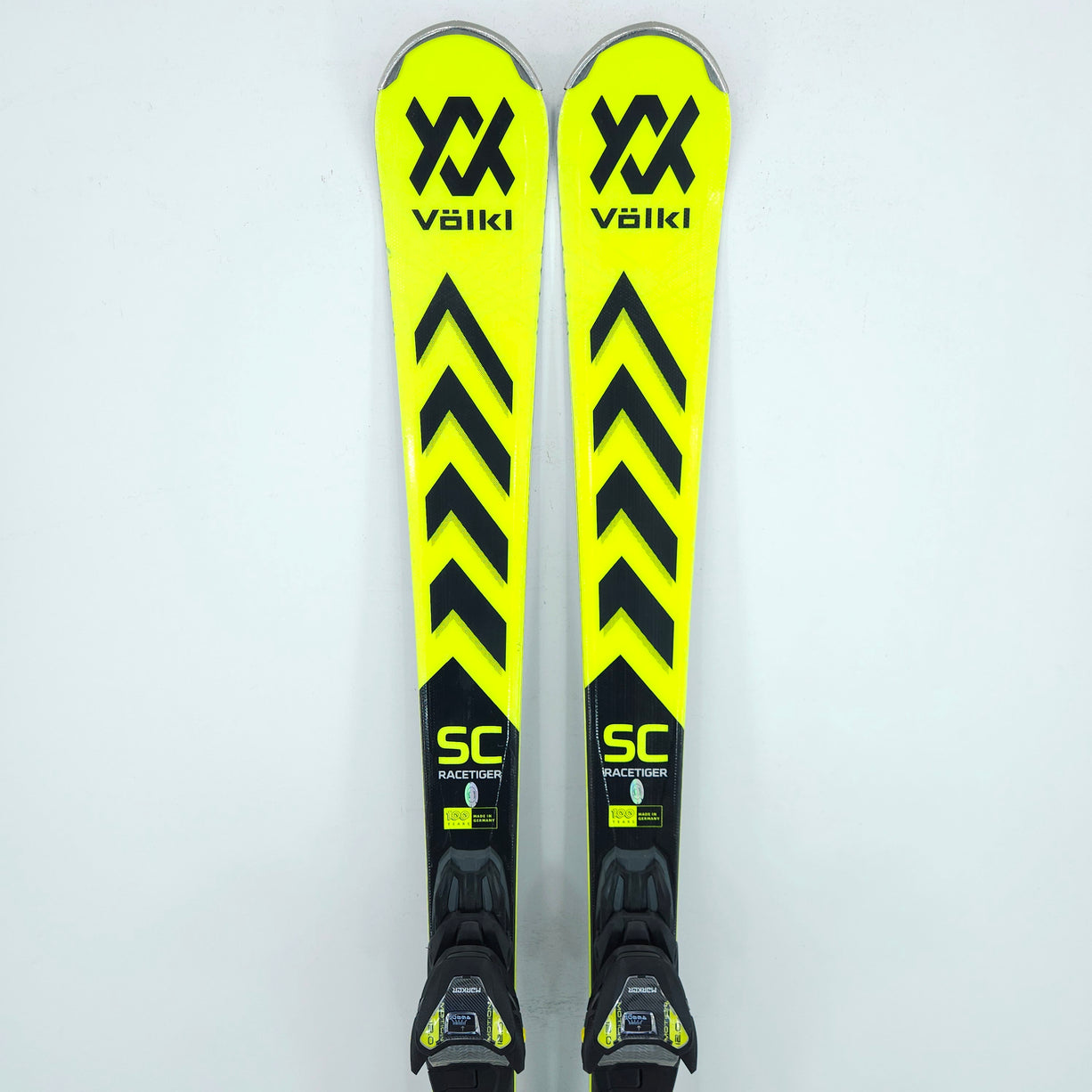 Schiuri sh Volkl Racetiger SC, 148 cm