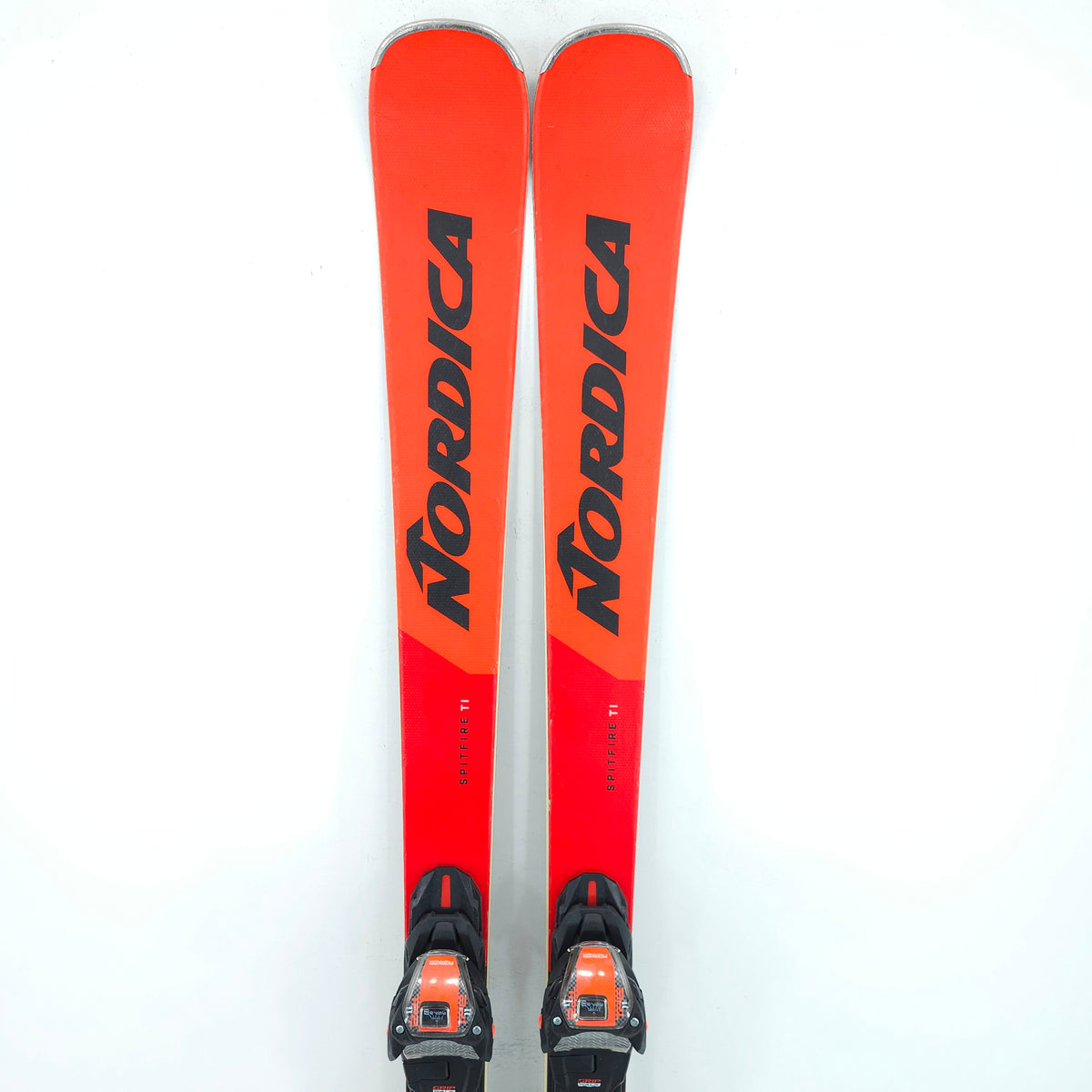 Schiuri Sh Nordica Spitfire Ti, 156 cm