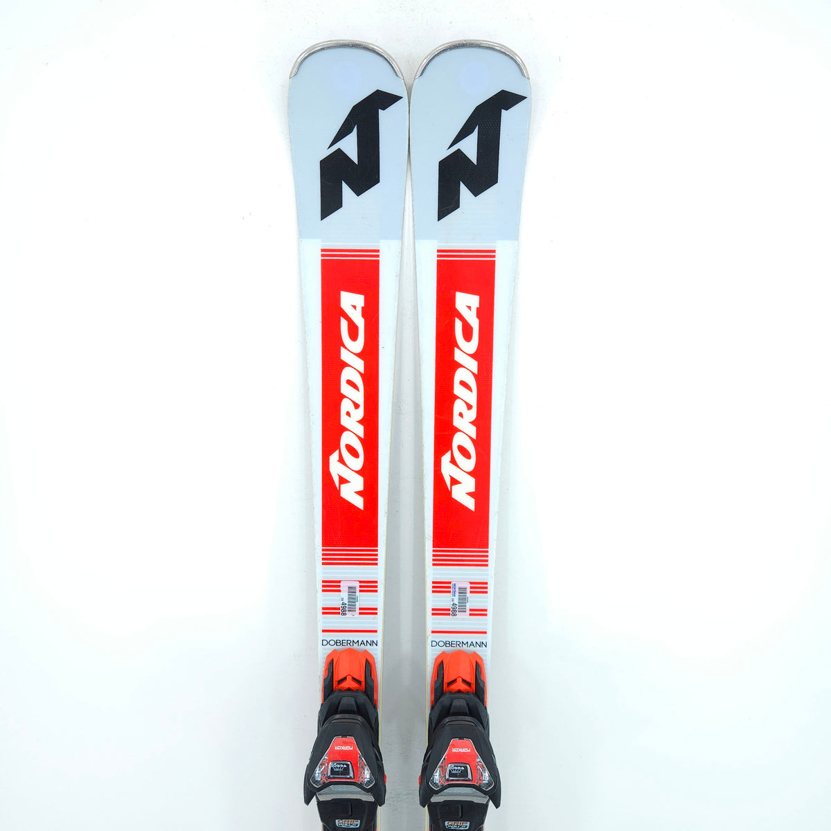 Schiuri sh Nordica Dobermann SLC, 155 cm
