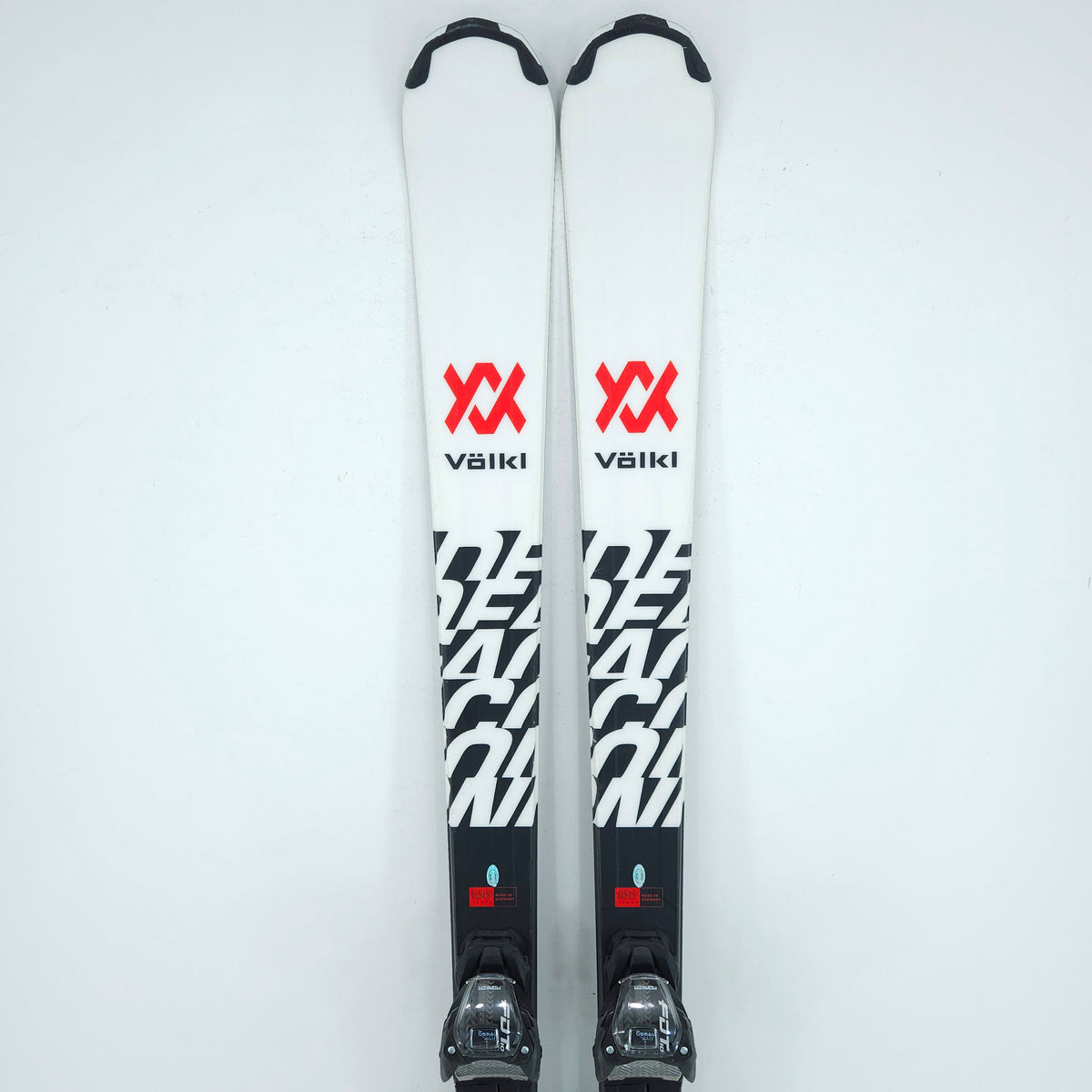 Schiuri sh Volkl Deacon 7.2, 172 cm
