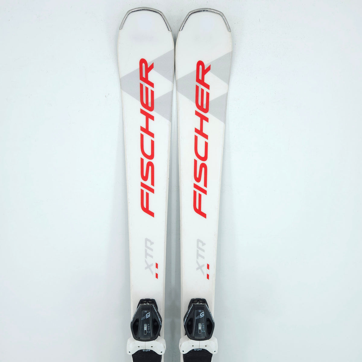 Schiuri sh Fischer RC One XTR, 155 cm