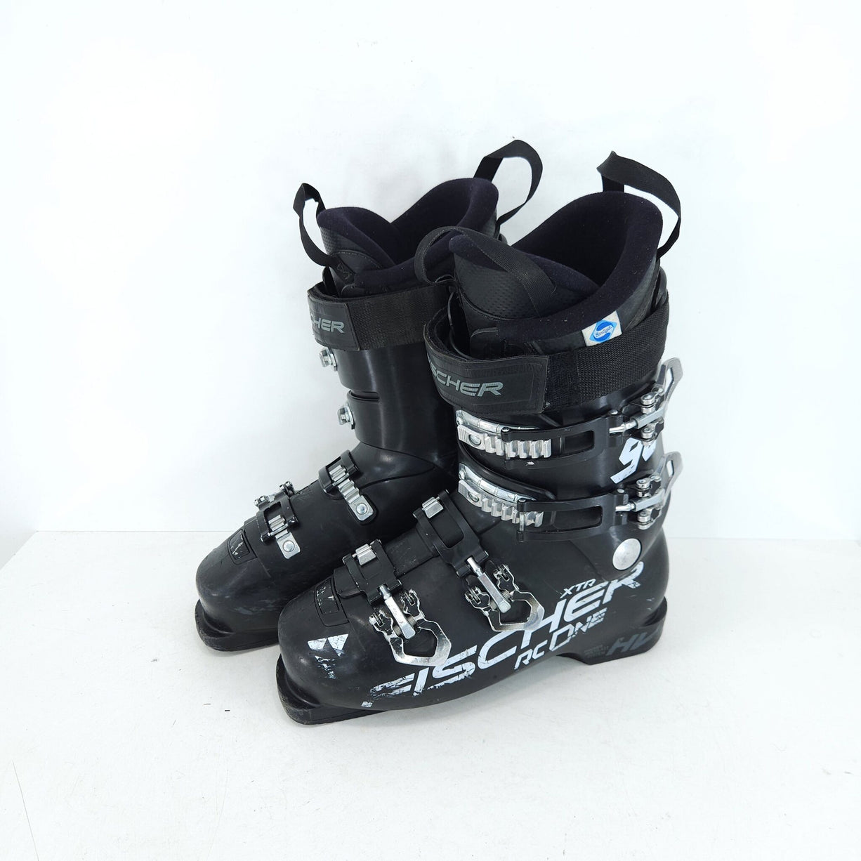 Clapari ski sh Fischer RC One XTR 90, marime 40-41 Eu, 26-26.5 Mondo — vedere 1 din 4