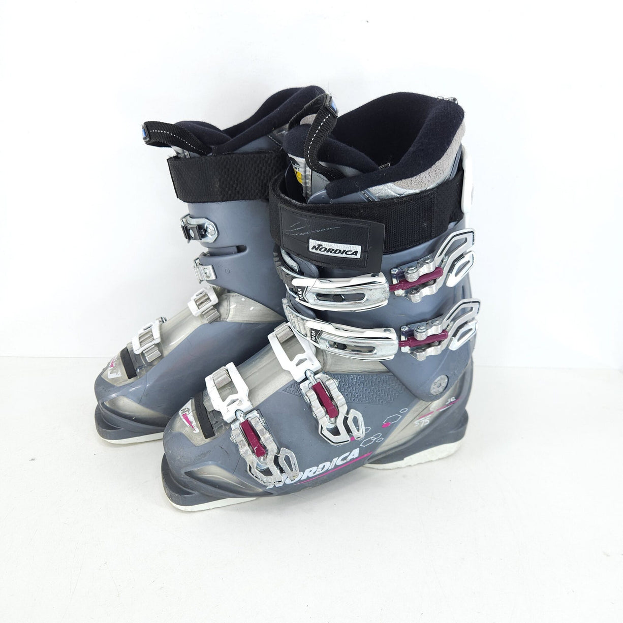 Clapari ski sh Nordica Cruise 75, marime 37.5 Eu, 24.5 mondo — vedere 1 din 4
