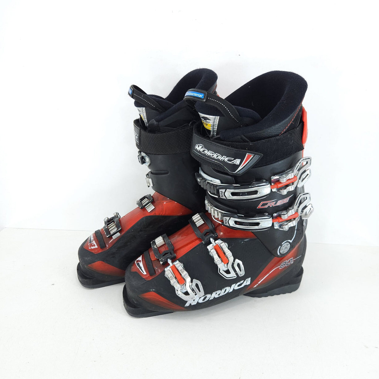 Clapari ski sh Nordica Cruise 80, marime 41 Eu, 26.5 mondo — vedere 1 din 4