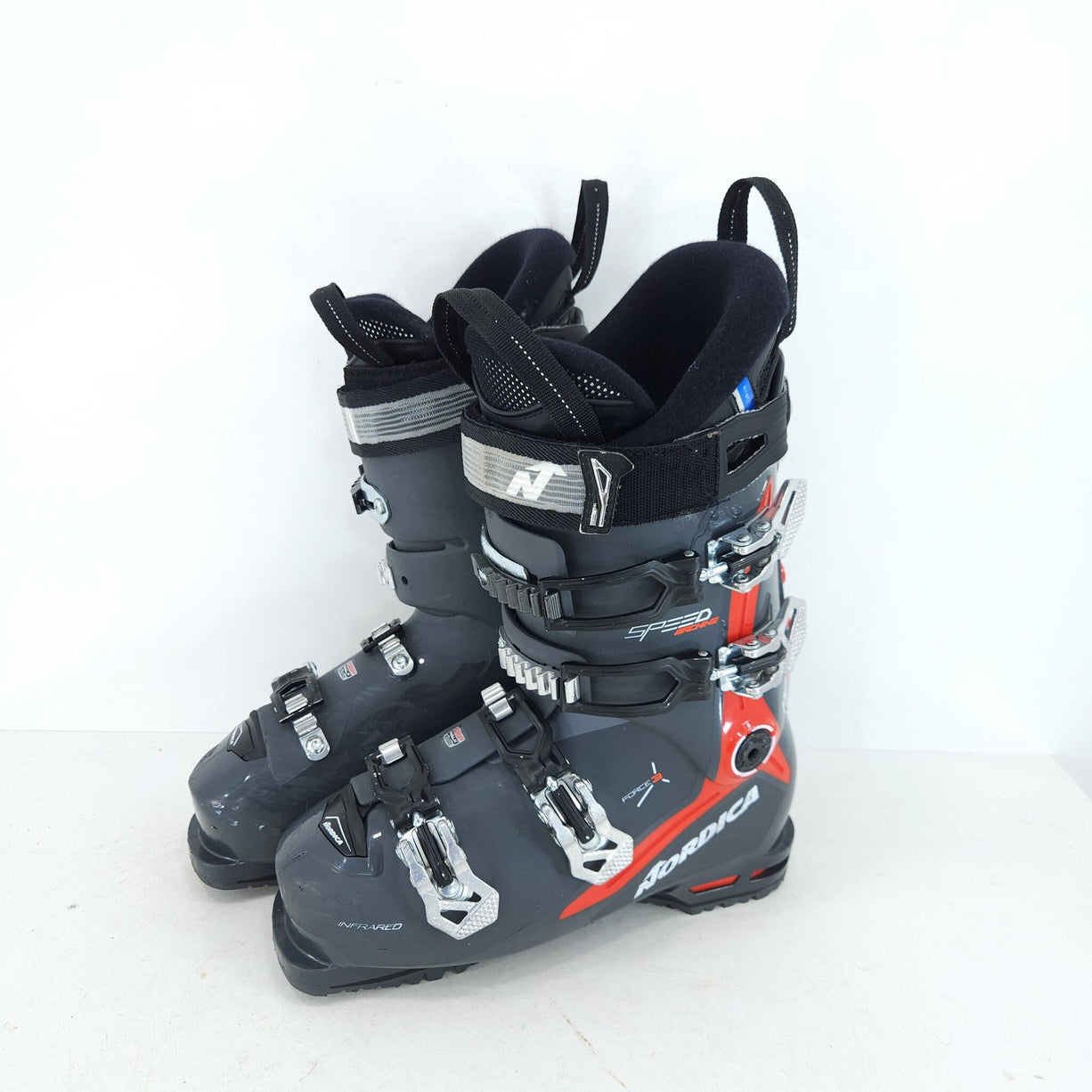 Clapari ski sh Nordica Speed Machine 110, marime 39 Eu, 25.5 mondo — vedere 1 din 4