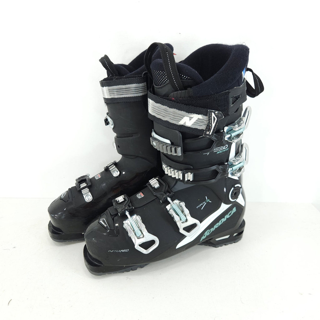 Clapari ski sh Nordica Speed Machine 95, marime 41 Eu, 26.5 mondo — vedere 1 din 4