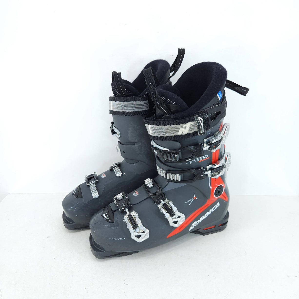 Clapari ski sh Nordica Speedmachine 110 R, marime 42.5 Eu, 27.5 mondo — vedere 1 din 4