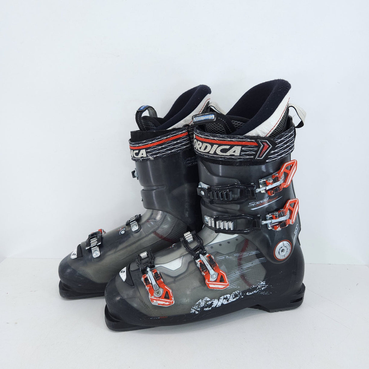 Clapari ski sh Nordica Speedmachine 110 R, marime 47 Eu, 31 mondo — vedere 1 din 4