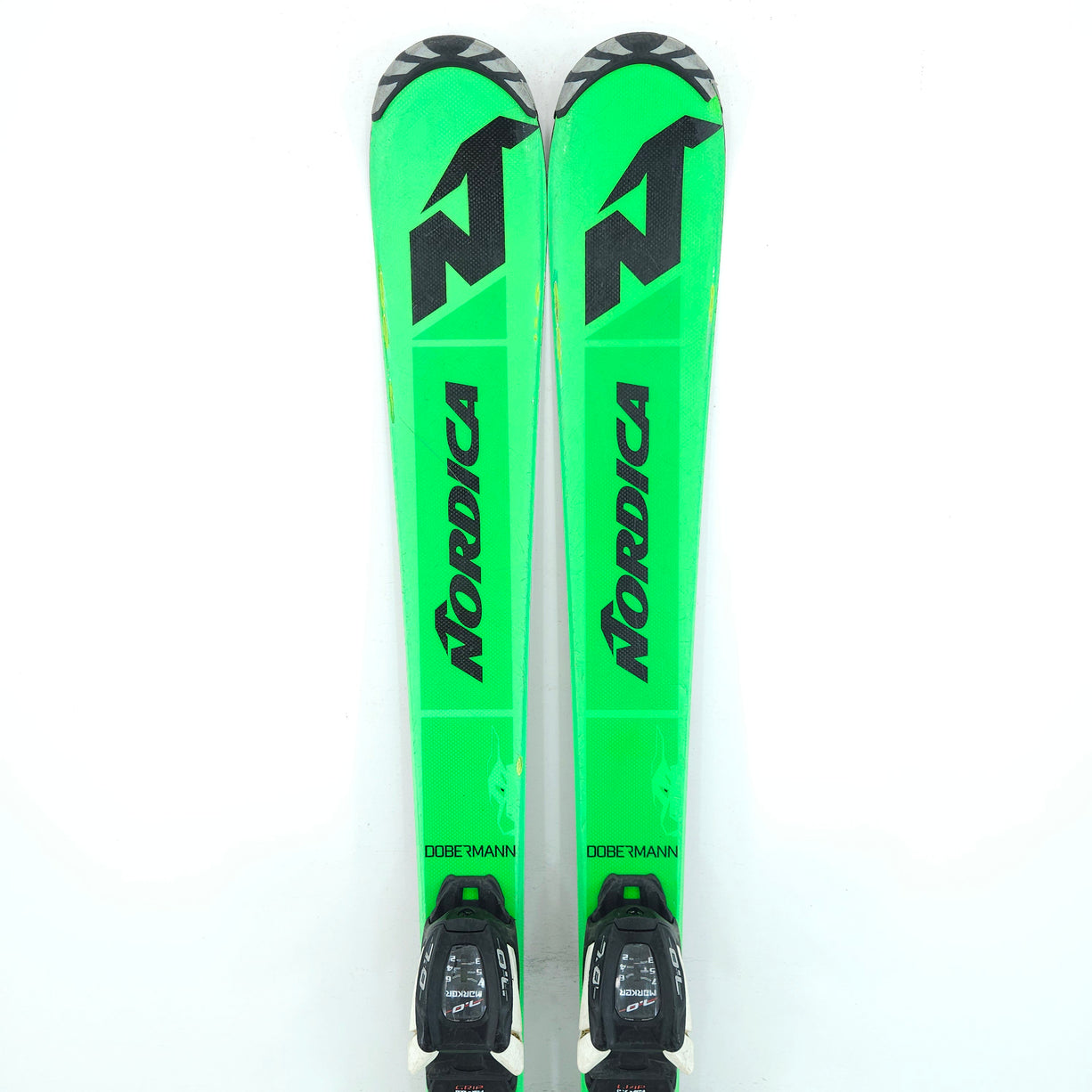 Schiuri sh Nordica Dobermann Team Jr, 130 cm