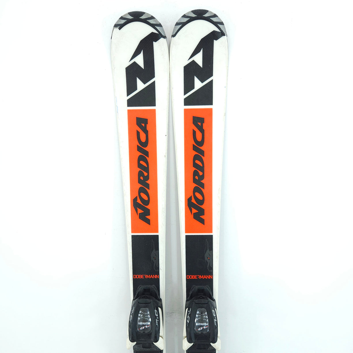 Schiuri sh Nordica Dobermann Team Jr, 130 cm