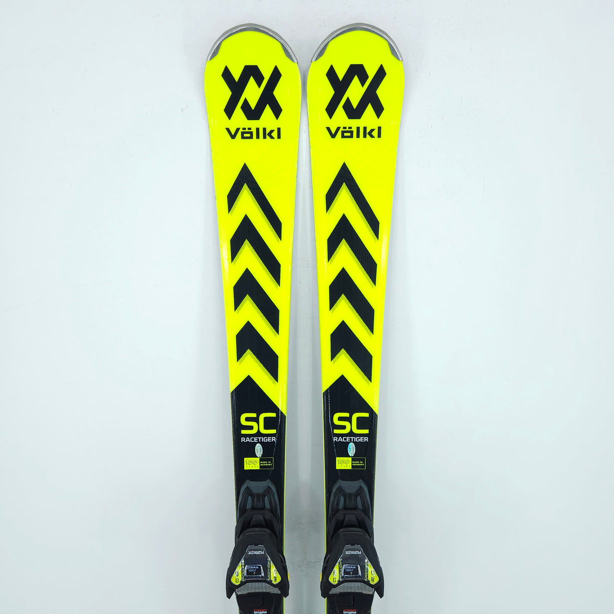 Schiuri sh Volkl Racetiger SC, 148 cm