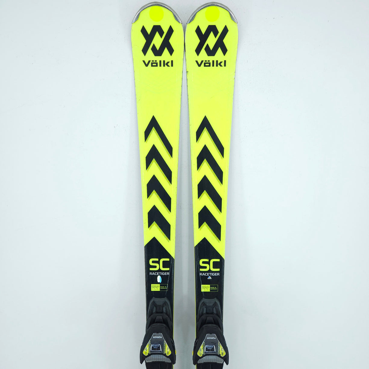 Schiuri sh Volkl Racetiger SC, 165 cm