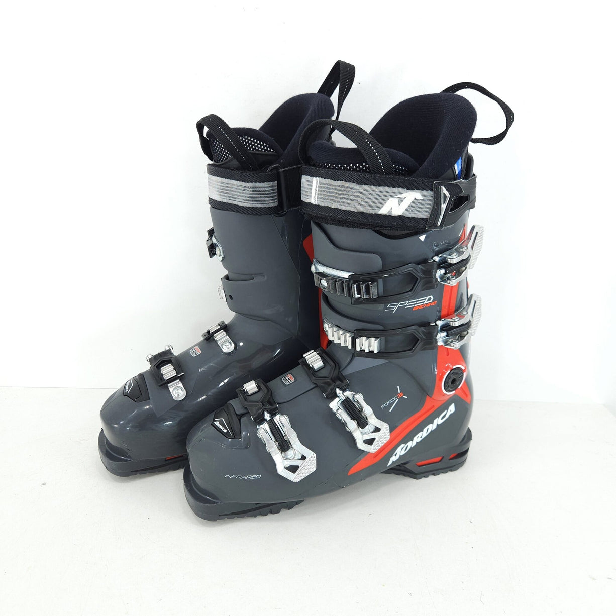 Clapari ski sh Nordica Speed Machine 110, marime 39 Eu, 25.5 mondo — vedere 1 din 4