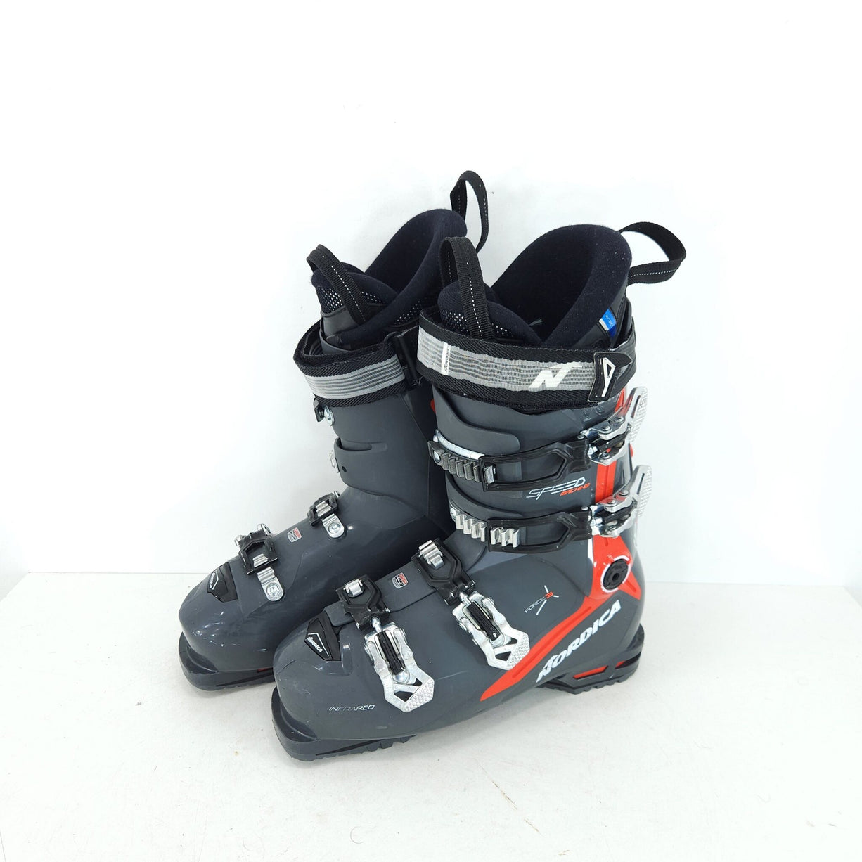 Clapari ski sh Nordica Speed Machine 110, marime 41 Eu, 26.5 mondo — vedere 1 din 4