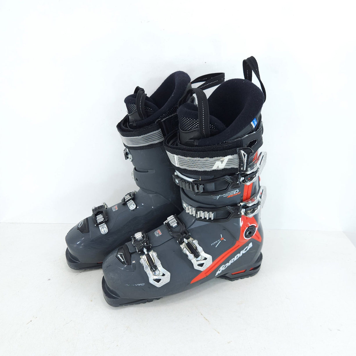Clapari ski sh Nordica Speed Machine 110, marime 41 Eu, 26.5 mondo — vedere 1 din 4