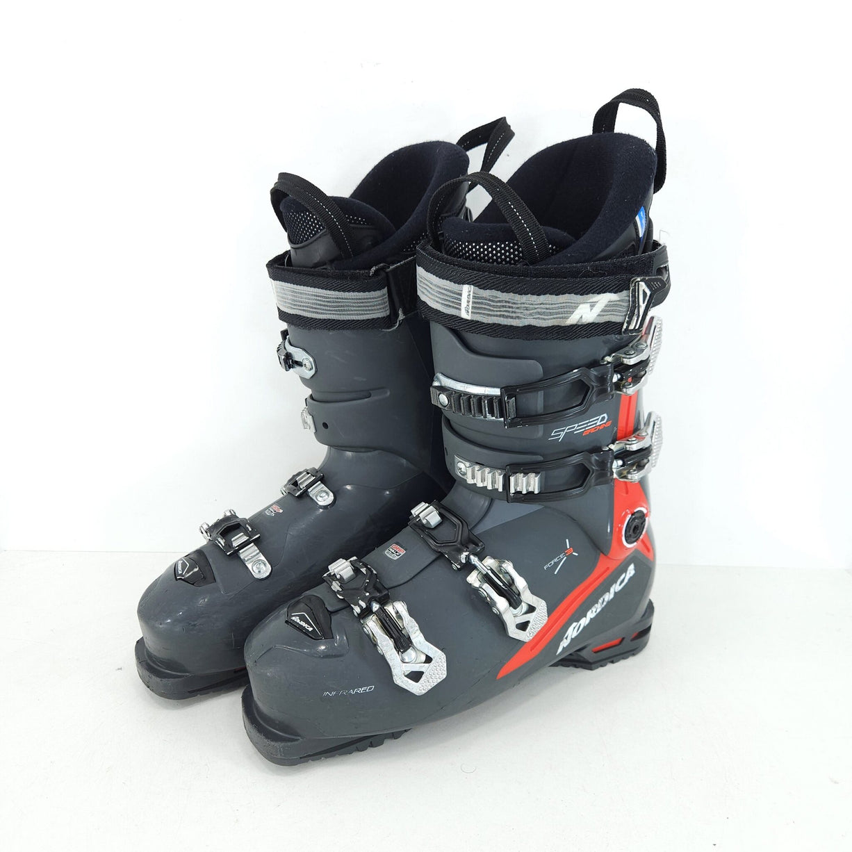 Clapari ski sh Nordica Speedmachine 110 R, marime 43.5 Eu, 28.5 mondo — vedere 1 din 4