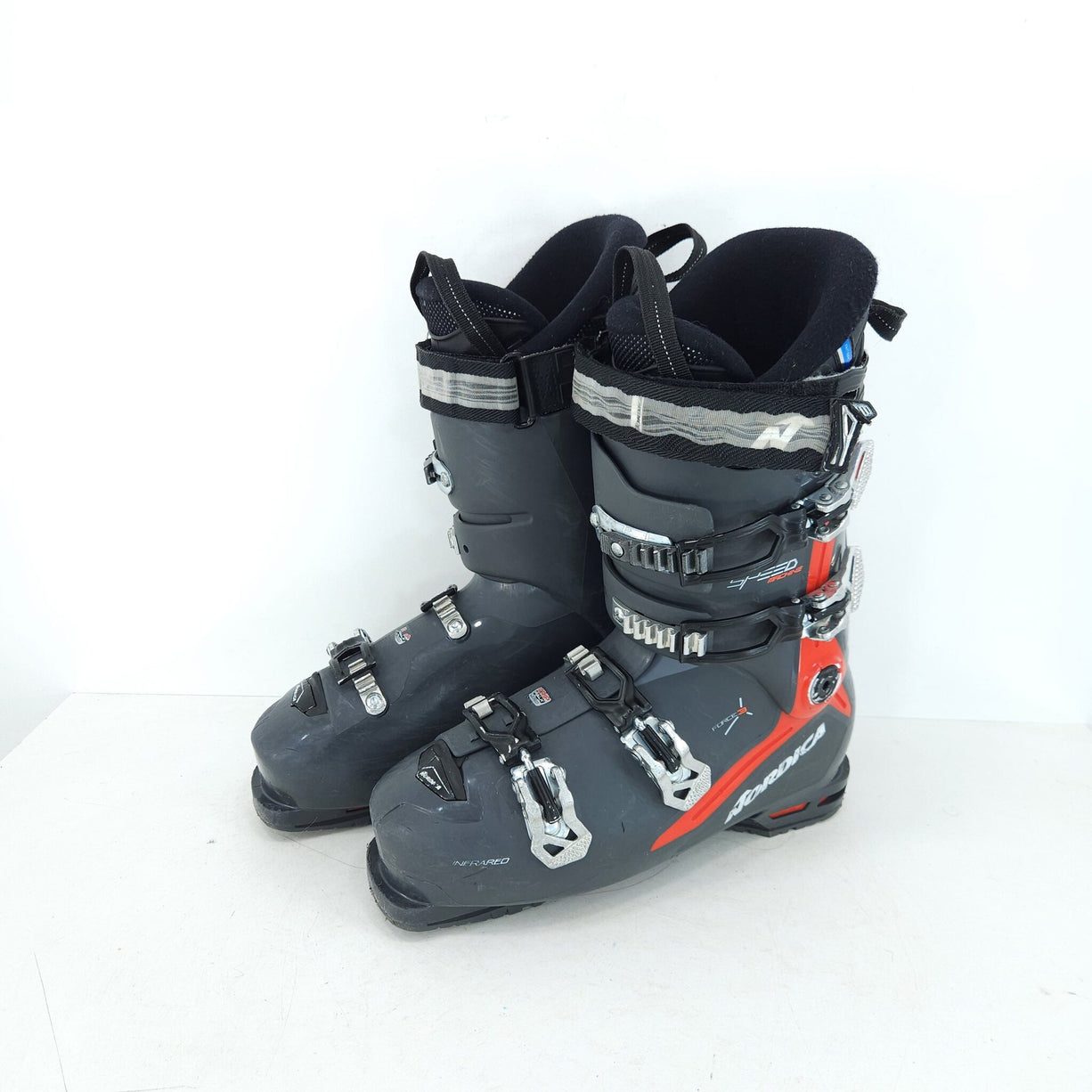 Clapari ski sh Nordica Speedmachine 110 R, marime 43.5 Eu, 28.5 mondo — vedere 1 din 4