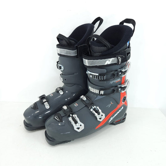 Clapari ski sh Nordica Speedmachine 110 R, marime 46 Eu, 30.5 mondo — vedere 1 din 4